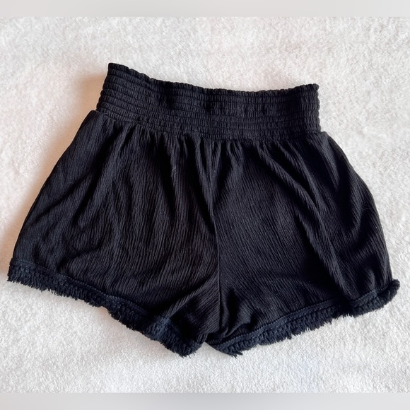 ✿ NB - Shorts - M (7-9) - Picture 3 of 4